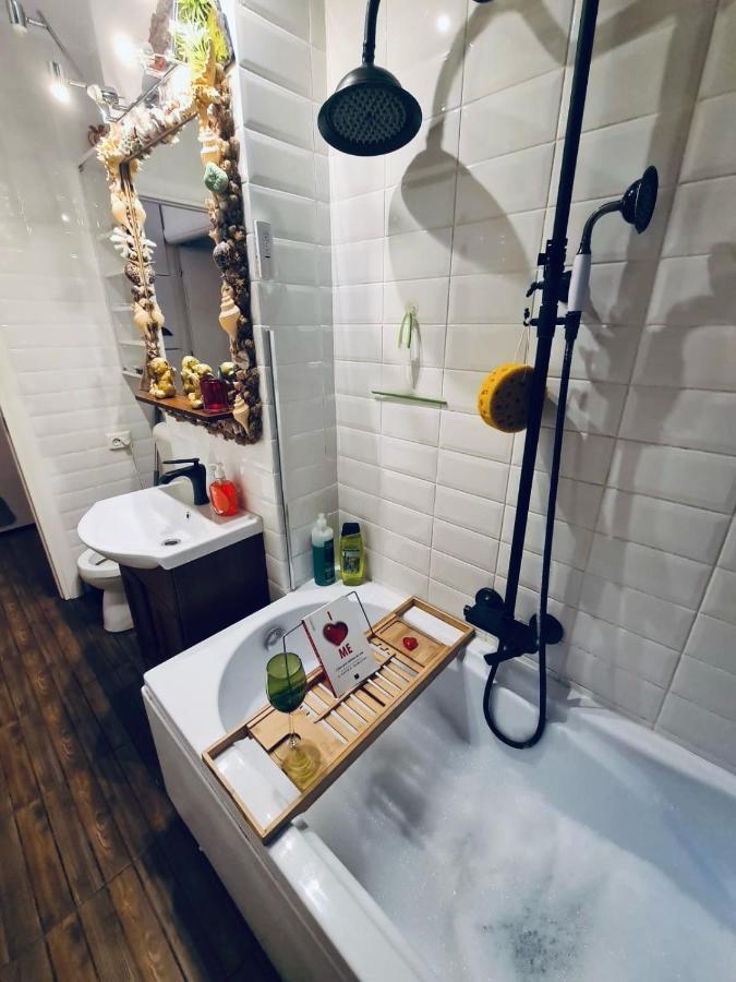 Liam Apartment