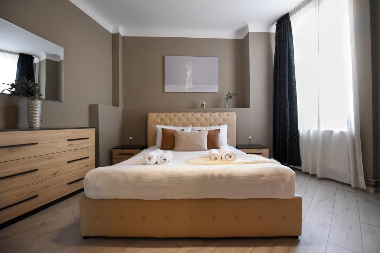 Discover Comfort: Charming & Spacious In The Old Town Apartamento *