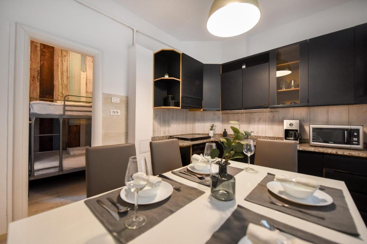 Apartamento Discover Comfort: Charming & Spacious In The Old Town Bucareste
