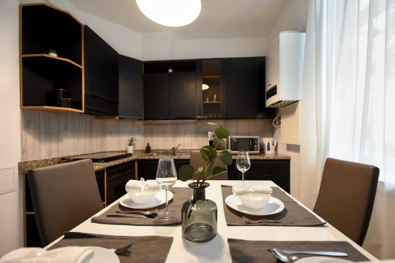 Apartamento Discover Comfort: Charming & Spacious In The Old Town Bucareste