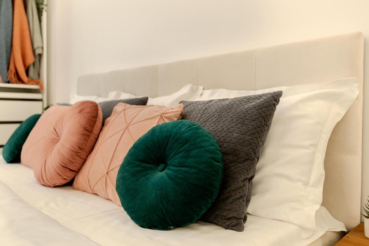 Luxury & Comfort: Smart 2br-apt At Unirii Square *