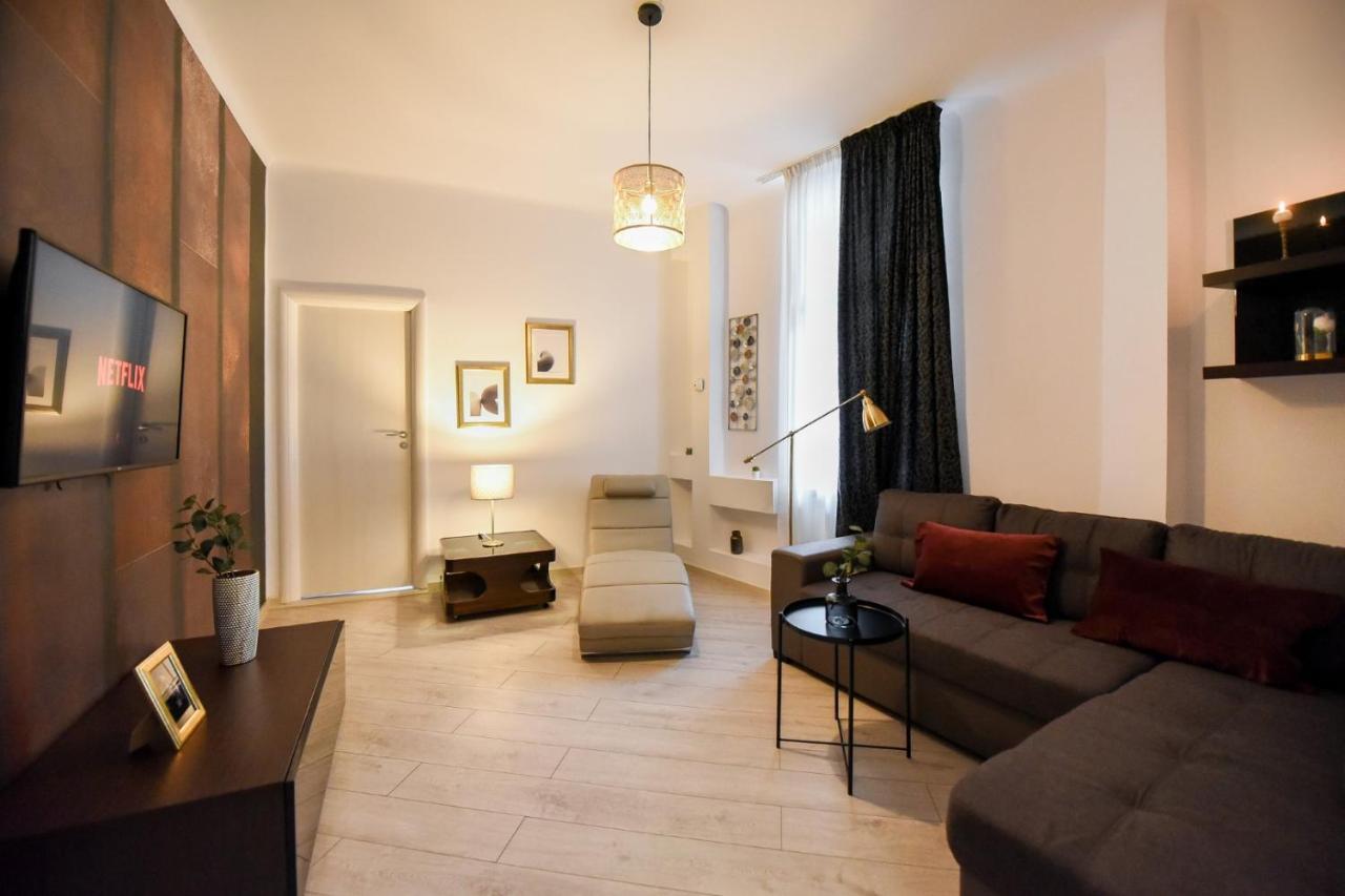 Discover Comfort: Charming & Spacious In The Old Town *
