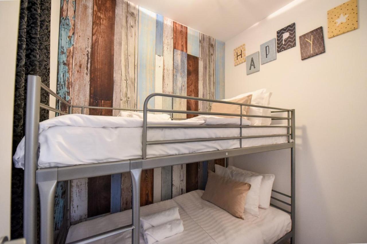 Discover Comfort: Charming & Spacious In The Old Town