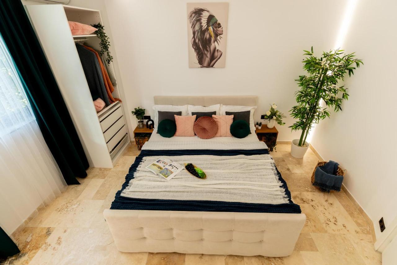 Luxury & Comfort: Smart 2br-apt At Unirii Square *