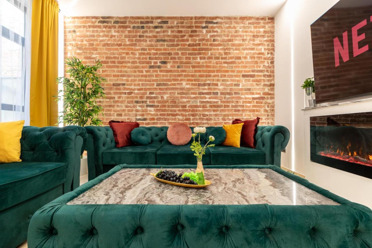 Luxury & Comfort: Smart 2br-apt At Unirii Square * Bucharest