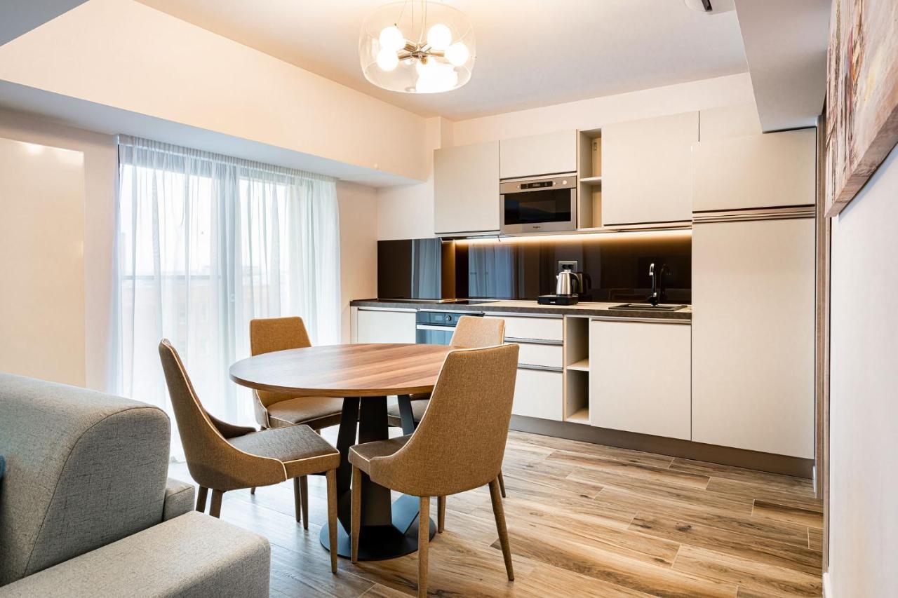 Apartment Novos Cityscape Serenity