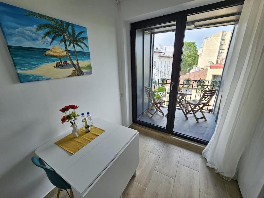 Apartament Cozy & Comfortable Apartment, Cismigiu Park - Pop7