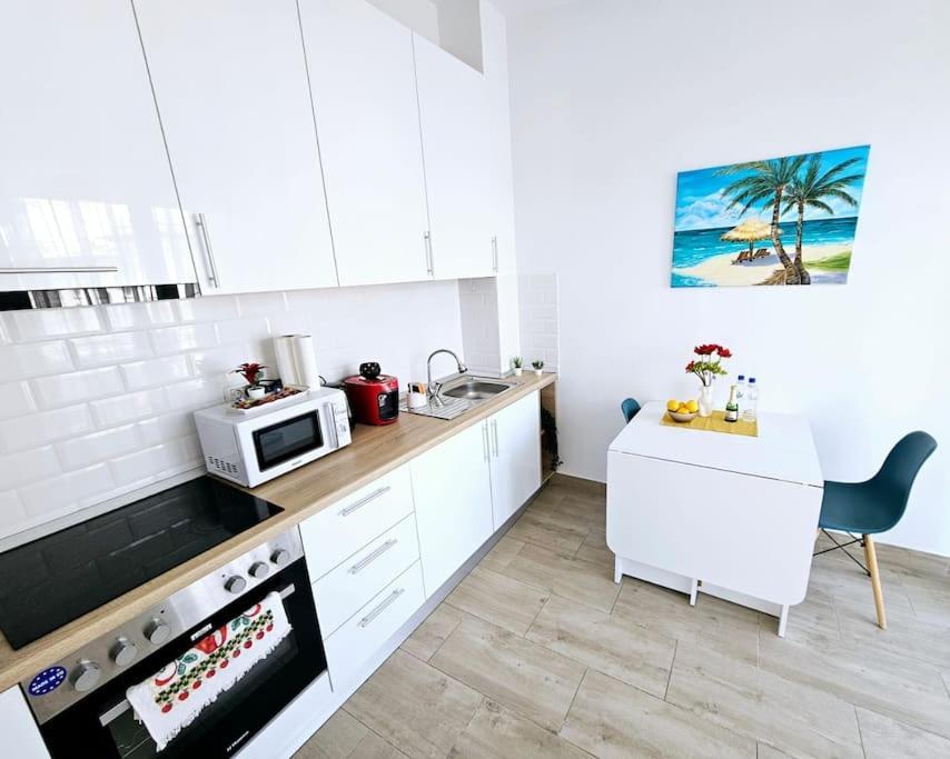 Apartament Cozy & Comfortable Apartment, Cismigiu Park - Pop7 Bucureşti