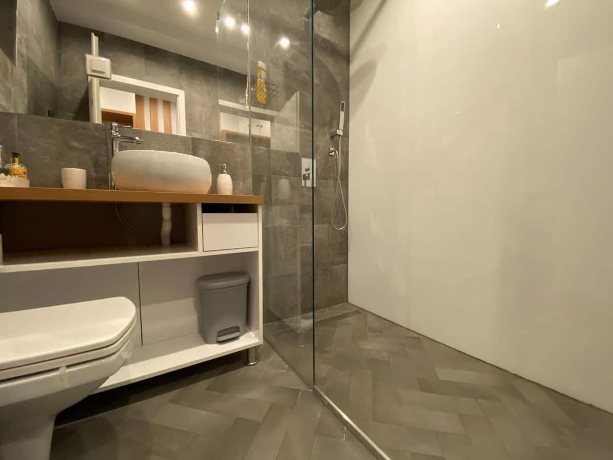 Apartment Eden - Amazing Studio - Central Location Bucharest