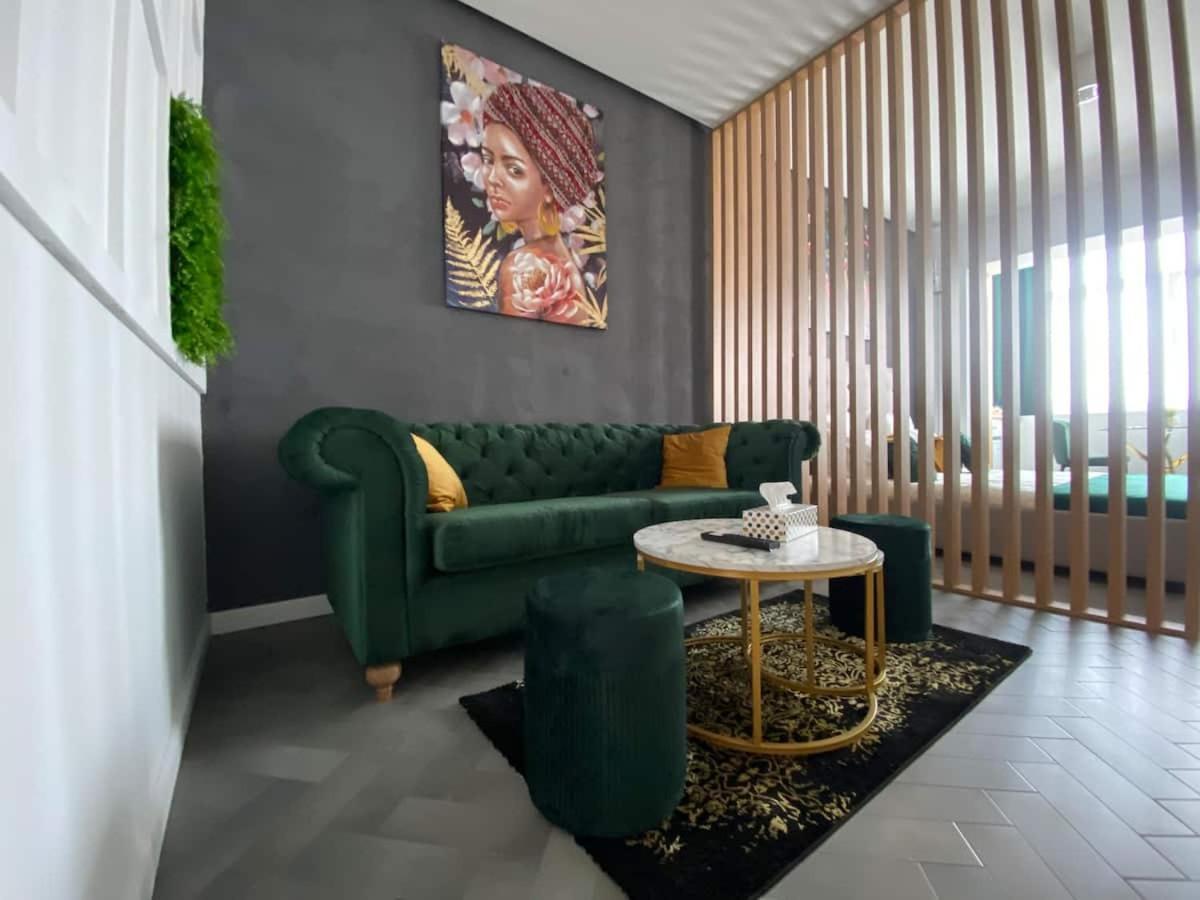Eden - Amazing Studio - Central Location Apartment *