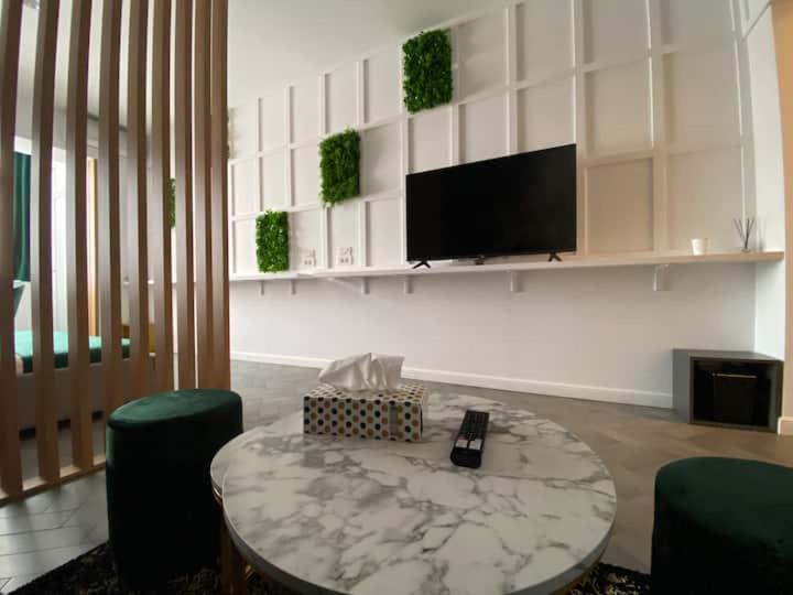 Eden - Amazing Studio - Central Location Bucharest