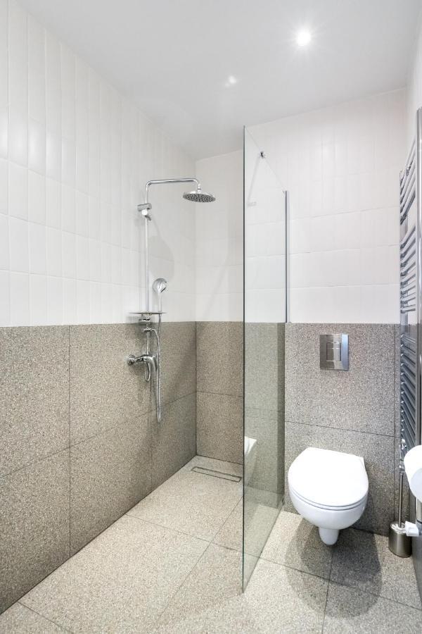 Cismigiu Serenity: 1br Flat With Scenic Balcony *