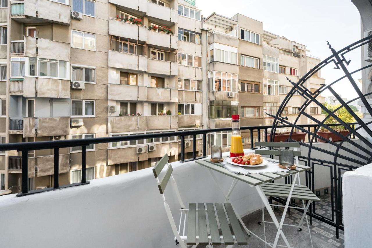 Cismigiu Serenity: 1br Flat With Scenic Balcony Bucharest