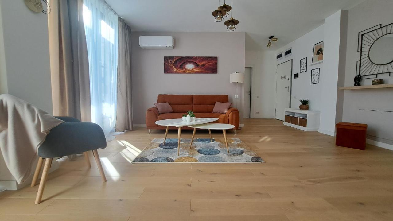 Luxury At Carmen Sylva Apartment Bucharest