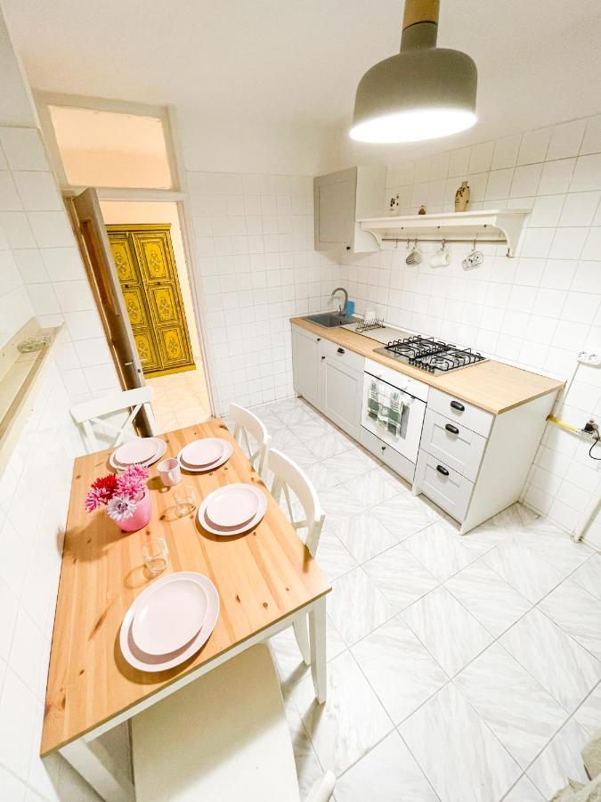Apartment 3 Warm In The Center Bucharest