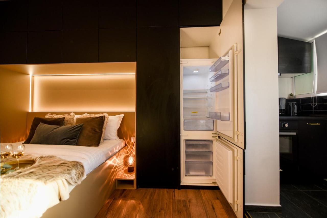 Apartament Calea Victoriei Modern - Escape In The Center Bucureşti