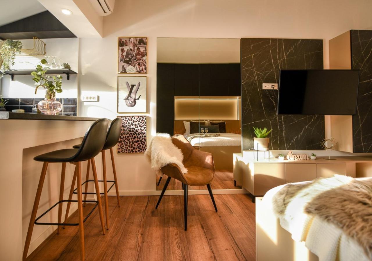 Apartament Calea Victoriei Modern - Escape In The Center