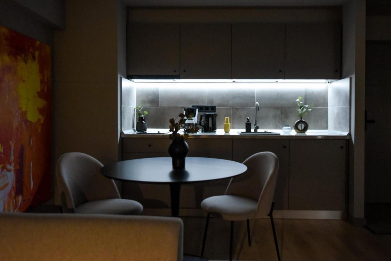 Luxury Near Radisson - Projector & Modern Design Apartamento *