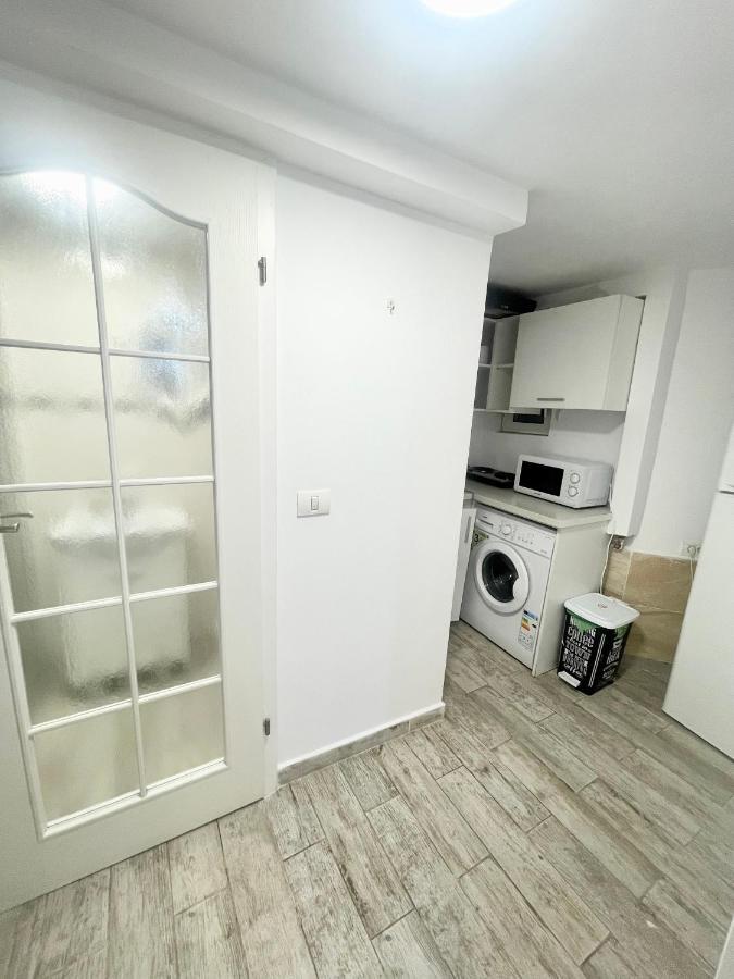 Apartment Temple 3 *