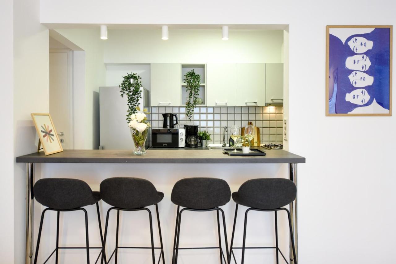 Modern Elegance In The Heart Of The City - romana Square