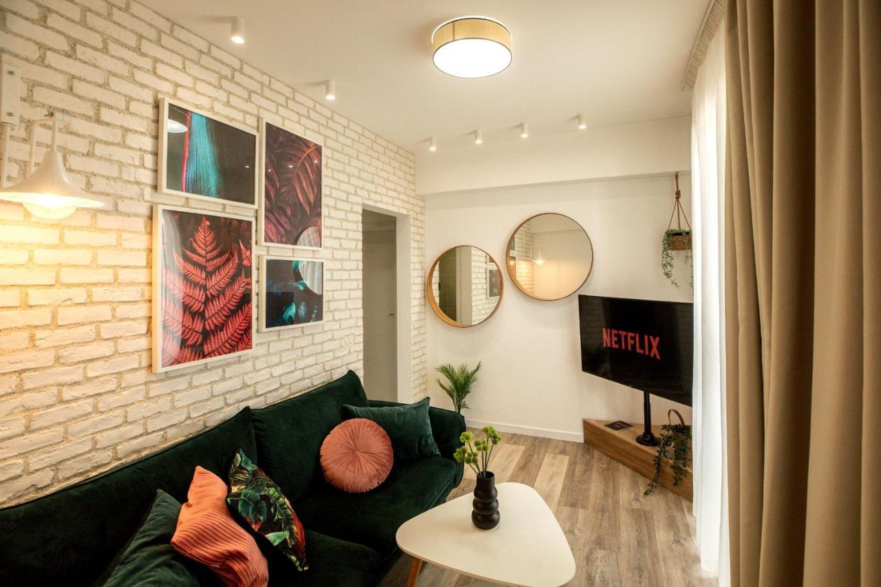 Modern Elegance In The Heart Of The City - romana Square Apartament Bucureşti