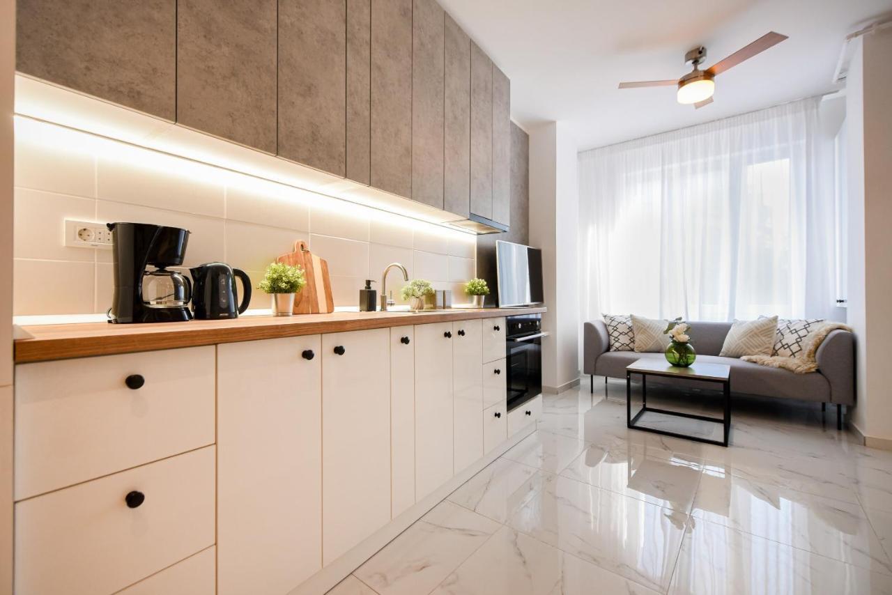 Near Cismigiu - Where Style Meets Convenience * Bucharest