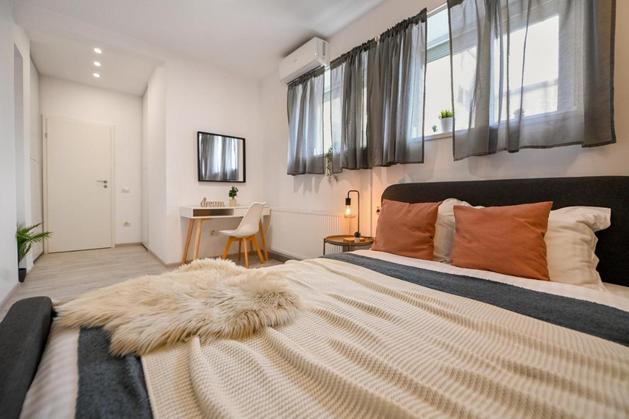 Splendid 2br With Breathtaking Views Of Casa Poporului * Bucureşti