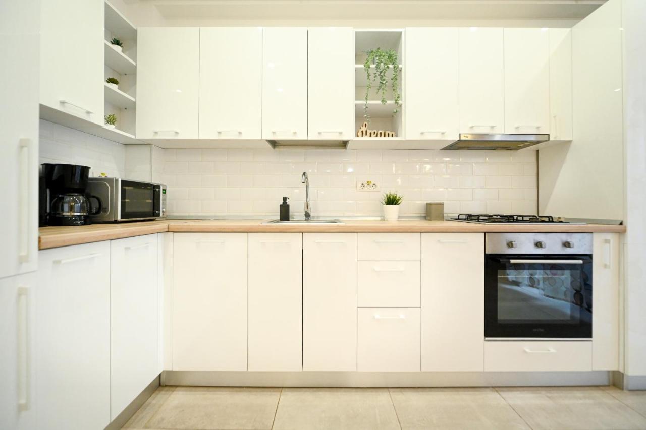 Splendid 2br With Breathtaking Views Of Casa Poporului Bucureşti