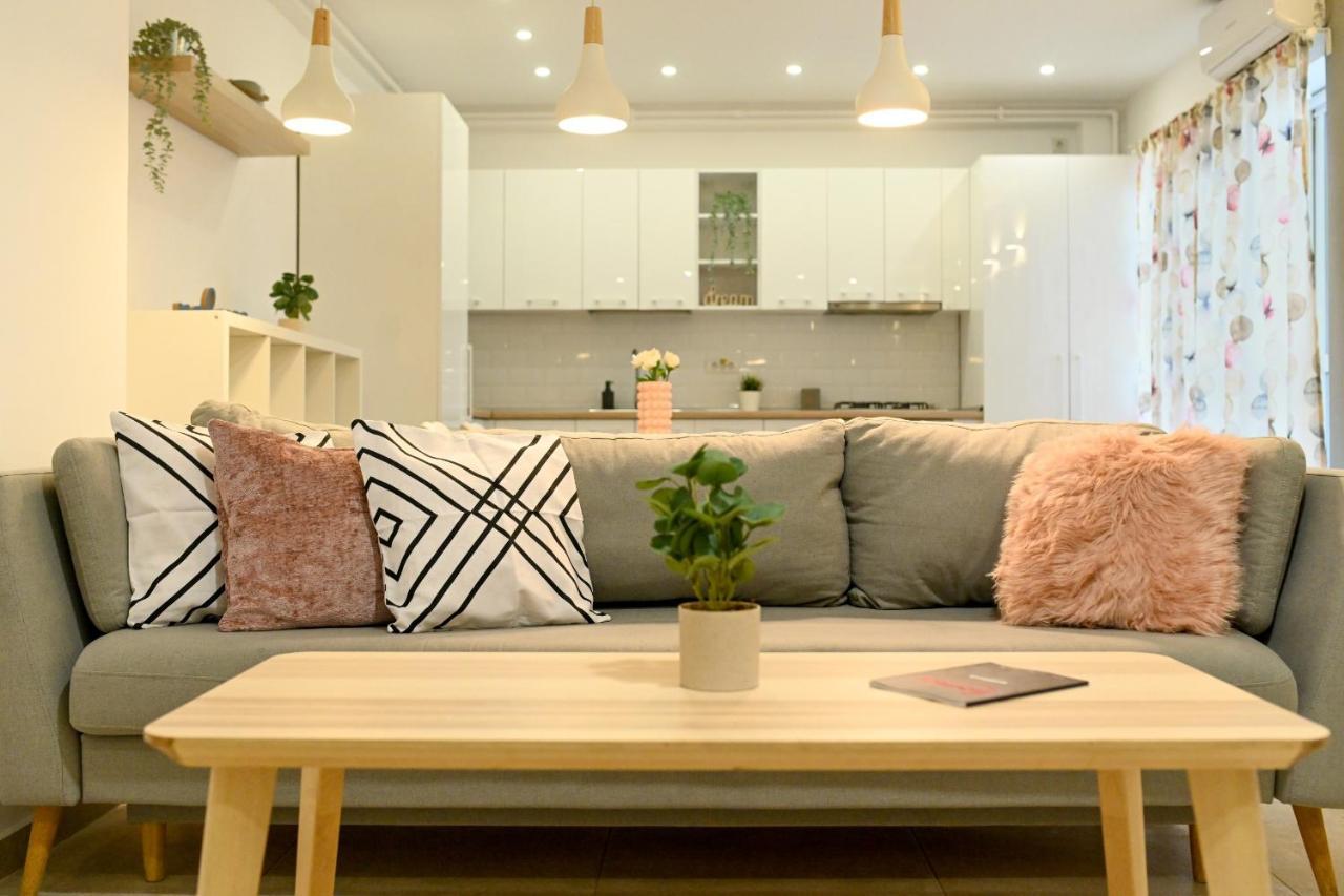 Splendid 2br With Breathtaking Views Of Casa Poporului Bucureşti