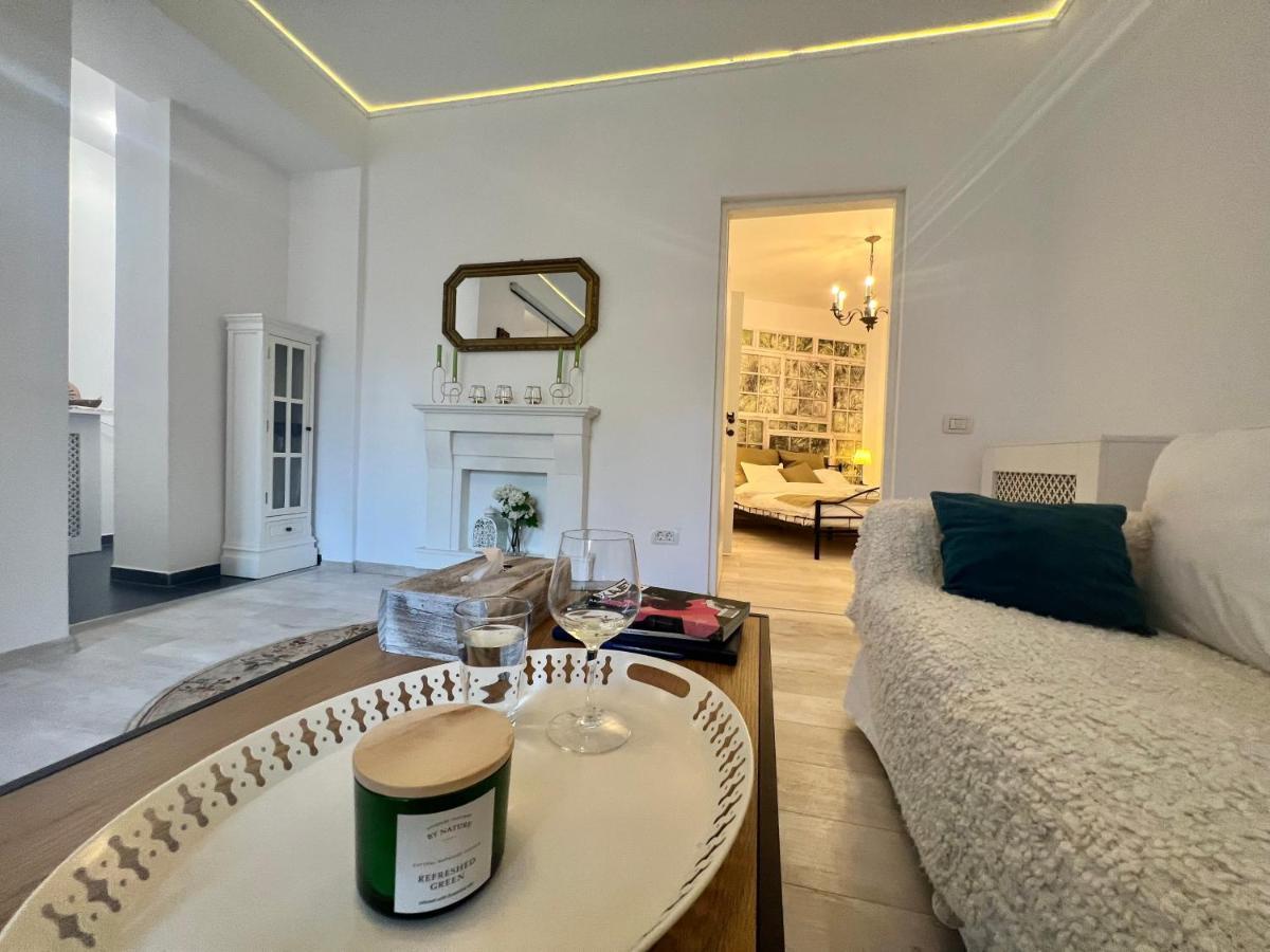 Center Oasis, Universitate Apartment *