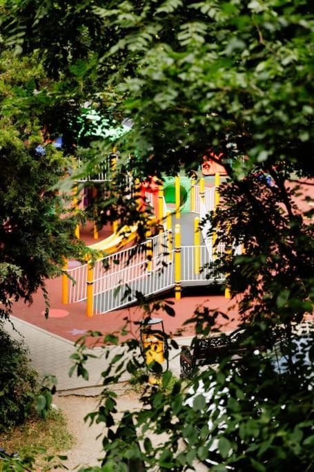 Apartment Little Paris Boutique Bucharest