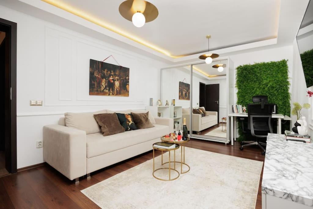 Little Paris Boutique Apartment *