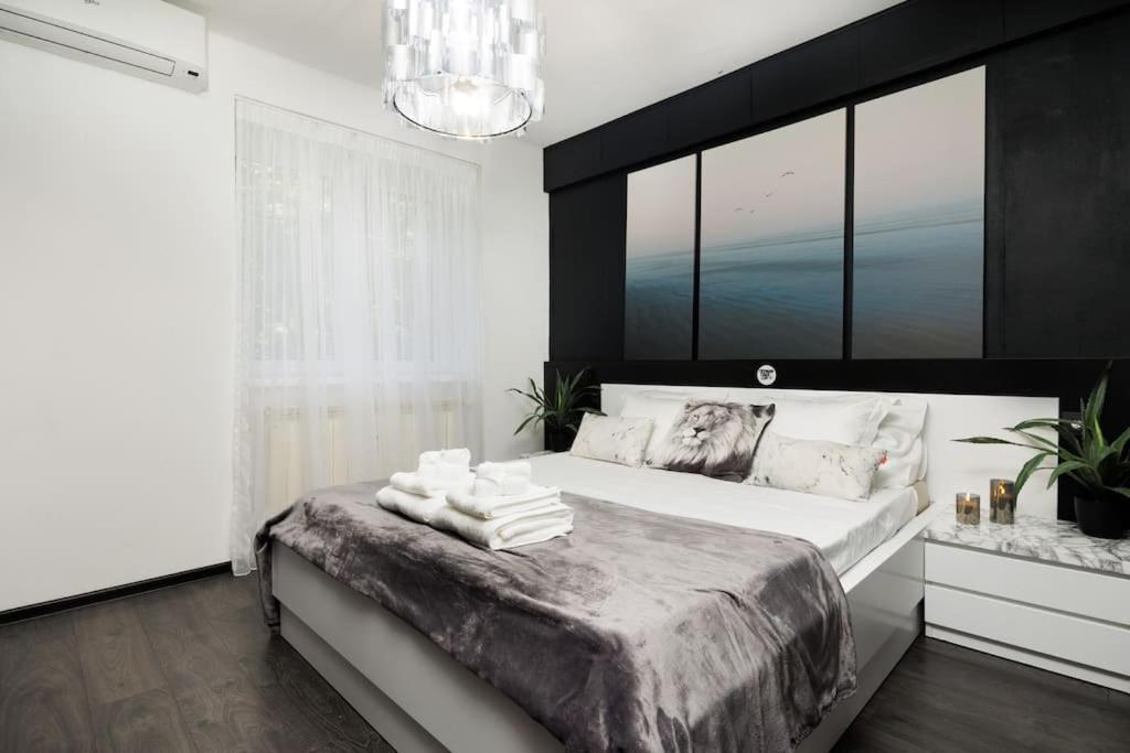 Apartment Little Paris Boutique Bucharest