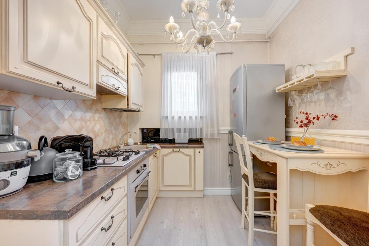 Beautiful 2bedflatcismigiu Apartment Bucharest