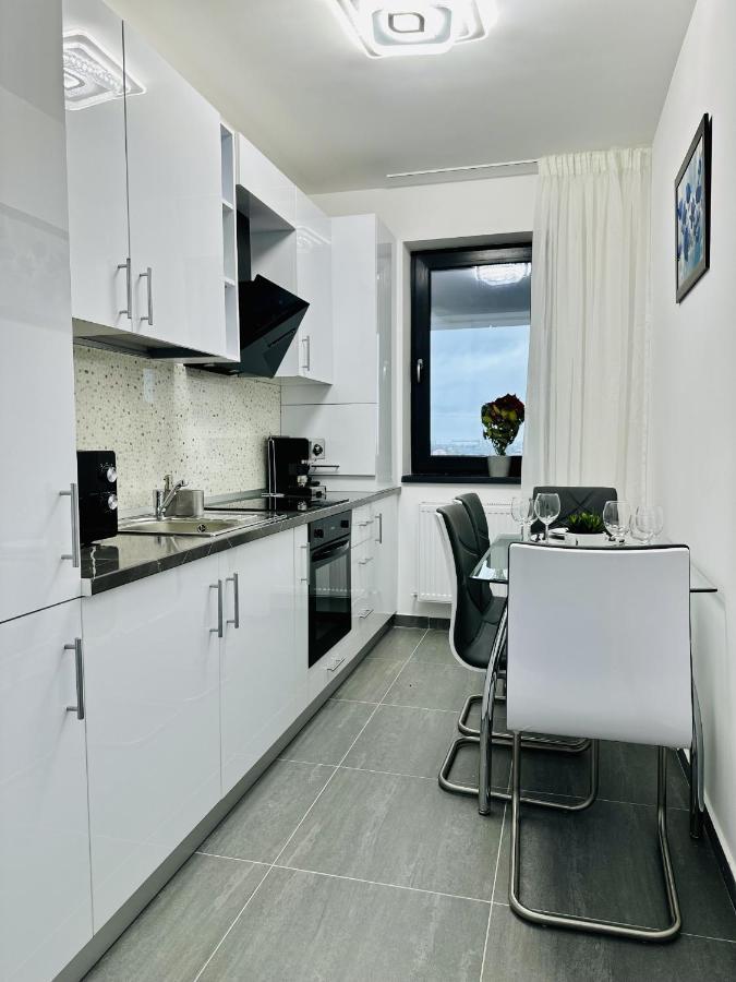 Apartament Rentforcomfort Sky Garden Studio Bucureşti