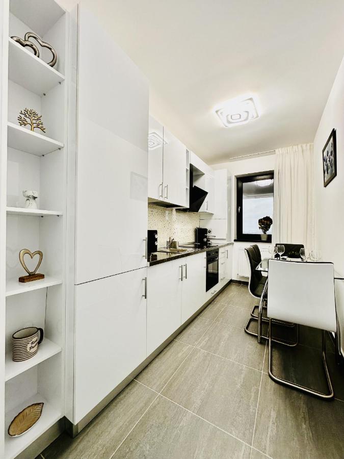 Rentforcomfort Sky Garden Studio Apartament