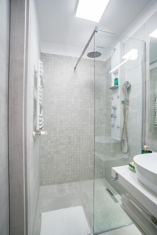 Apartment Novos Premium Studio Bucharest
