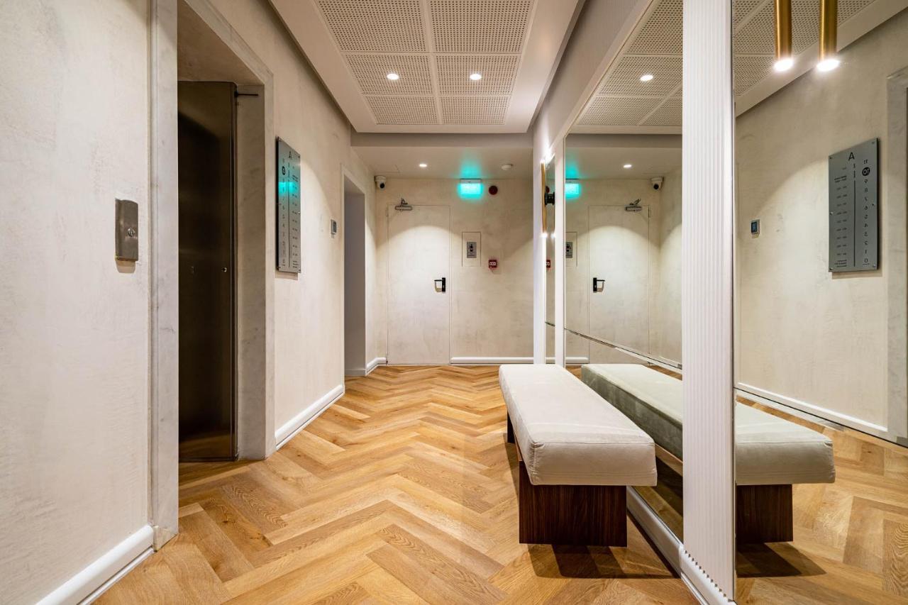 Novos Premium Studio Bucharest