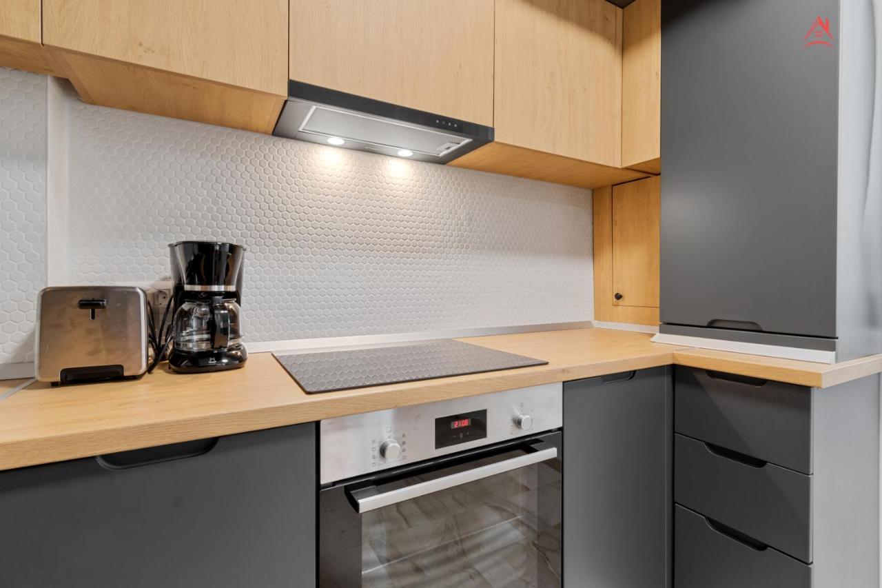 Opera - Cismigiu, Eroilor, Free Private Parking Apartment