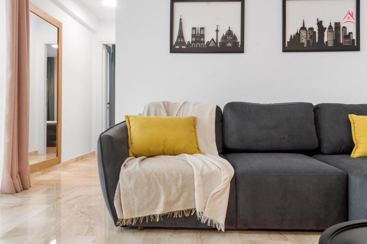 Opera - Cismigiu, Eroilor, Free Private Parking Apartment *