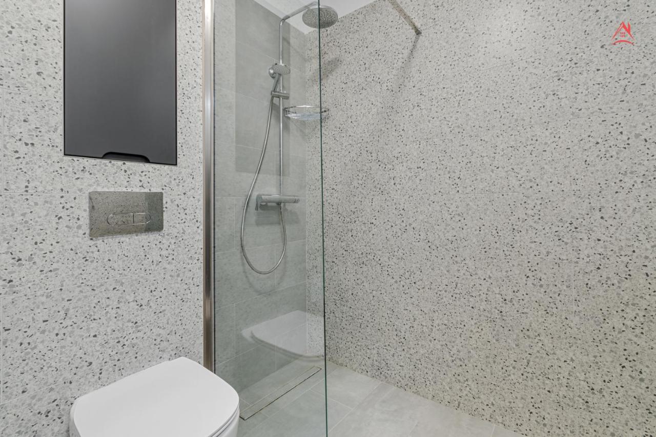 Opera - Cismigiu, Eroilor, Free Private Parking Apartment