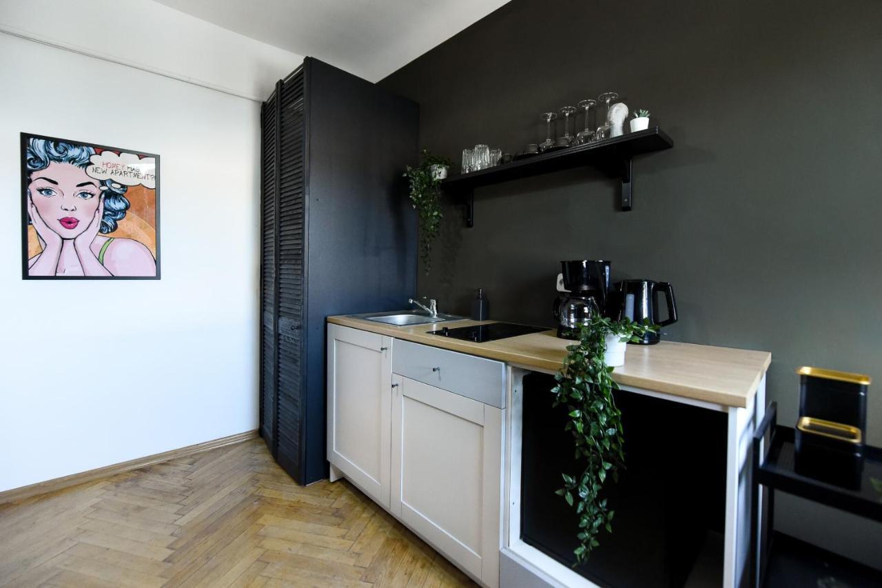 Colorful Chic: Cozy Studio In The Bustling City Center * Bucareste