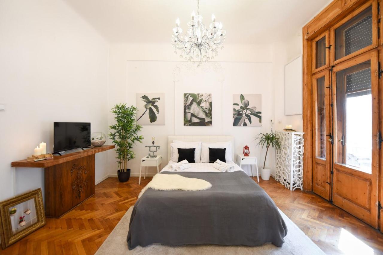 Apartment Vintage Elegance, Modern Comfort: 1br Overlooking Calea Victoriei *