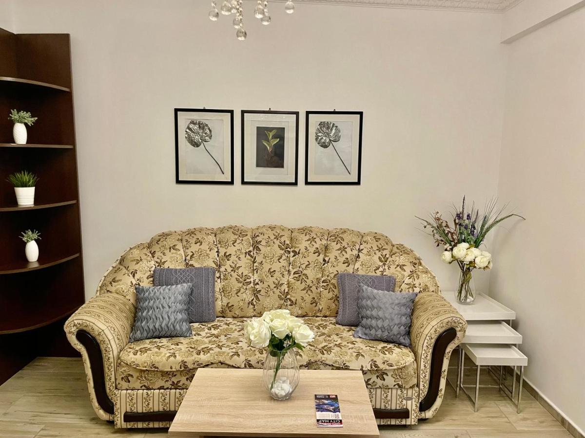 Baroq Central City Apartment * Bucareste