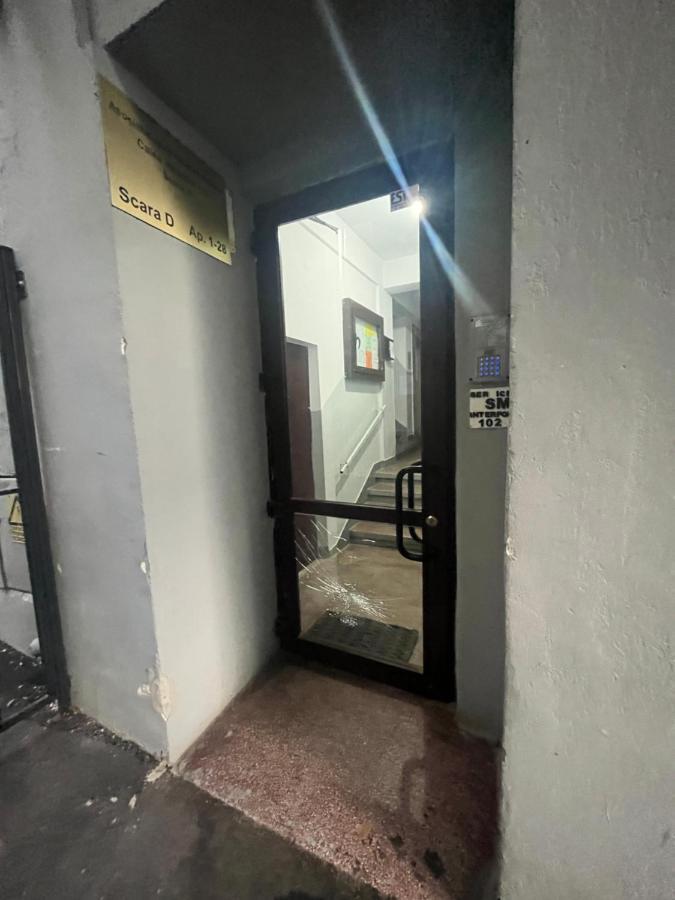 Apartment Center