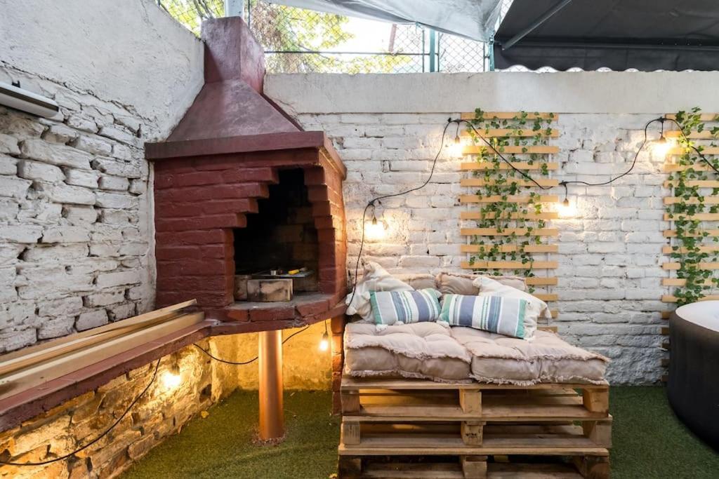Downtown Urban Spot Jacuzzi&cinema Universitate * Bucareste