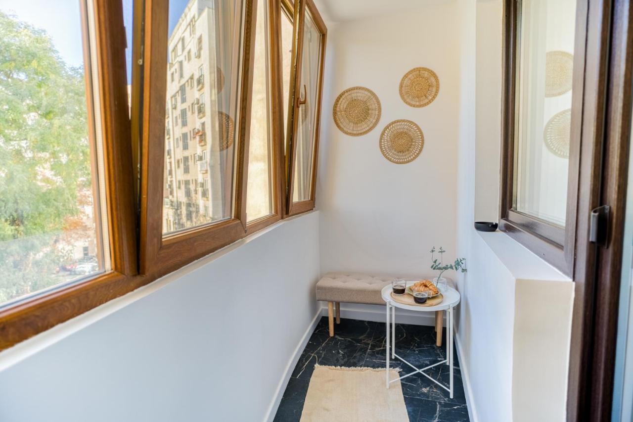 Hi Apartment
