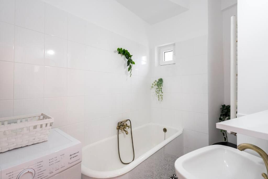 Downtown Cozy Old Town Apartment Bucharest