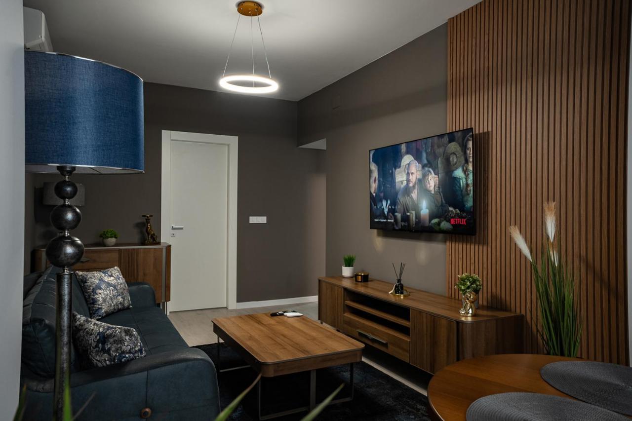 Blvd Ivory Pipera Ap.70b * Bucharest