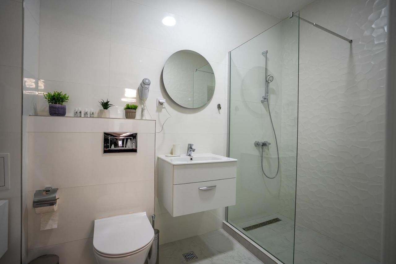 Blvd Ivory Pipera Ap.70a * Bucharest